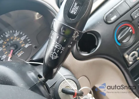 1999 Hyundai Elantra Gl z USA, uszkodzony, nr VIN KMHJF25F5XU869591